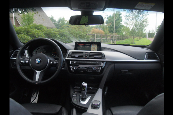 BMW 4 Serie Gran Coupé 420i High Executive | M-Pakket | Panoramadak | Trekhaak | NL-Auto |