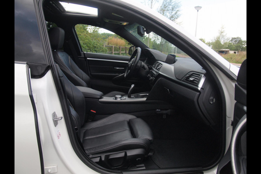 BMW 4 Serie Gran Coupé 420i High Executive | M-Pakket | Panoramadak | Trekhaak | NL-Auto |