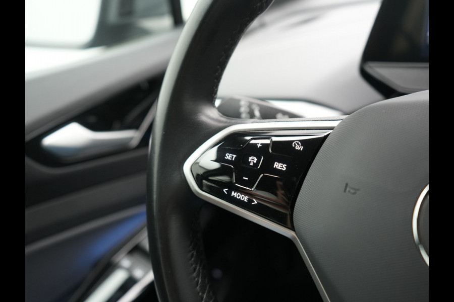 Volkswagen ID.4 Pro 77 kWh 204pk Dealer O.H. | Adaptive Cruise | 360 Camera | Alcantara Sportstoelen & Stuur Verwarmd | Keyless | Blis | Sfeerverlichting | Apple Carplay | Navigatie | DAB | 21"L.M |