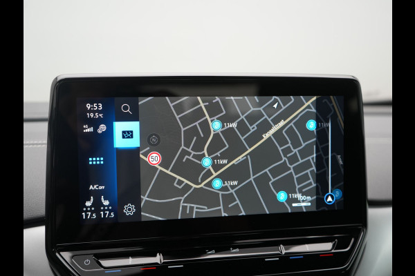 Volkswagen ID.4 Pro 77 kWh 204pk Dealer O.H. | Adaptive Cruise | 360 Camera | Alcantara Sportstoelen & Stuur Verwarmd | Keyless | Blis | Sfeerverlichting | Apple Carplay | Navigatie | DAB | 21"L.M |