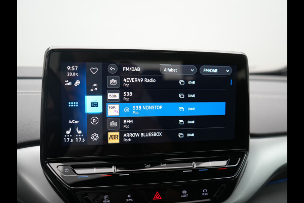 Volkswagen ID.4 Pro 77 kWh 204pk Dealer O.H. | Adaptive Cruise | 360 Camera | Alcantara Sportstoelen & Stuur Verwarmd | Keyless | Blis | Sfeerverlichting | Apple Carplay | Navigatie | DAB | 21"L.M |