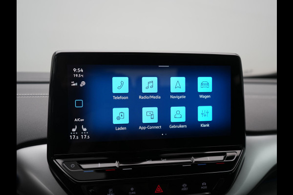 Volkswagen ID.4 Pro 77 kWh 204pk Dealer O.H. | Adaptive Cruise | 360 Camera | Alcantara Sportstoelen & Stuur Verwarmd | Keyless | Blis | Sfeerverlichting | Apple Carplay | Navigatie | DAB | 21"L.M |