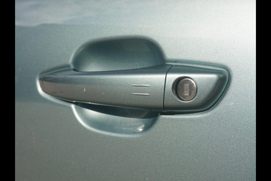 Citroën C4 1.2 Puretech Shine Pack Business | Panoramadak | Stoelmassage |