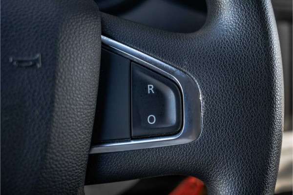 Renault Master 2.3dCi | Bakwagen met Laadklep | LED | Carplay | Camera | Cruise