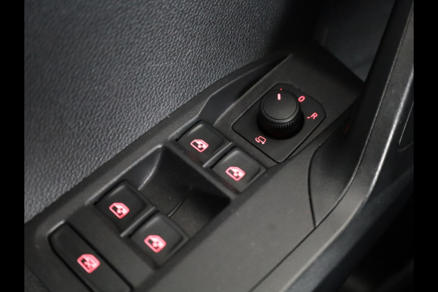 Seat Ibiza 1.0 EcoTSI Style 95 pk | Navigatie via App | Parkeersensoren achter | Autom. airco | Cruise control | LED koplampen |