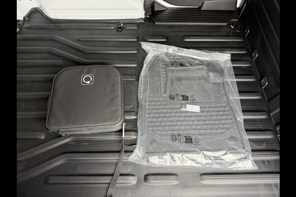 Mercedes-Benz eCitan Pro 51kWh 122PK Nieuw! L1 Elektrisch 300km WLTP 75KW Snelladen Climate Control THERMOTRONIC Cruise Control Carplay Camera Parkeersensoren Achter