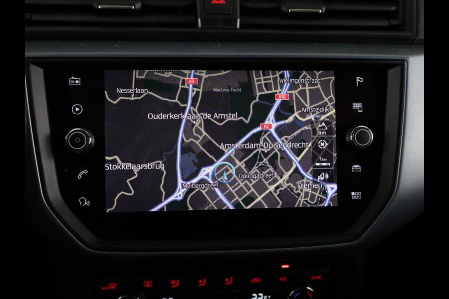 Seat Arona 1.0 TSI Style Business Intense 95pk | Trekhaak | Navigatiesysteem full map | Airco automatisch | Apple Carplay/Android Auto | Cruise control adaptief |  lichtmetalen velgen 16"