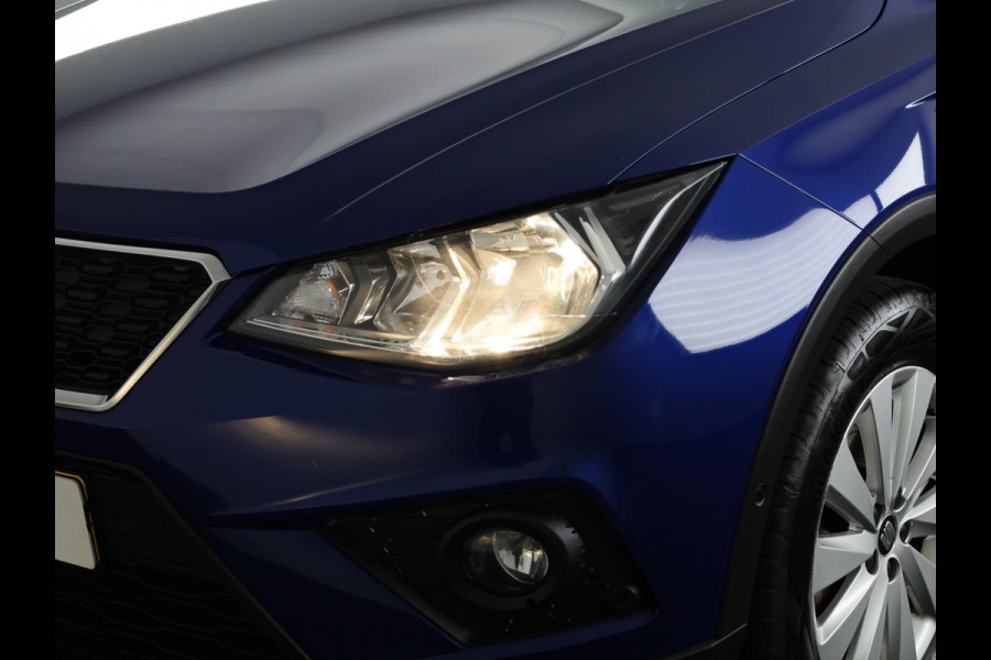 Seat Arona 1.0 TSI Style Business Intense 95pk | Trekhaak | Navigatiesysteem full map | Airco automatisch | Apple Carplay/Android Auto | Cruise control adaptief |  lichtmetalen velgen 16"