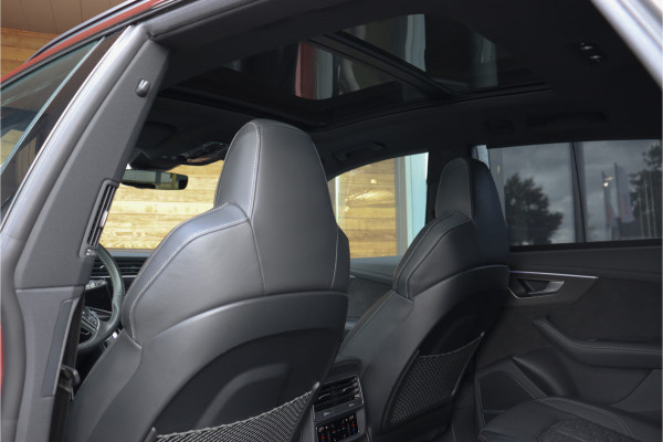 Audi RSQ8 4.0 Quattro **Ceramic/Dynamic plus/4WS/Night/ACC/360/HUD**