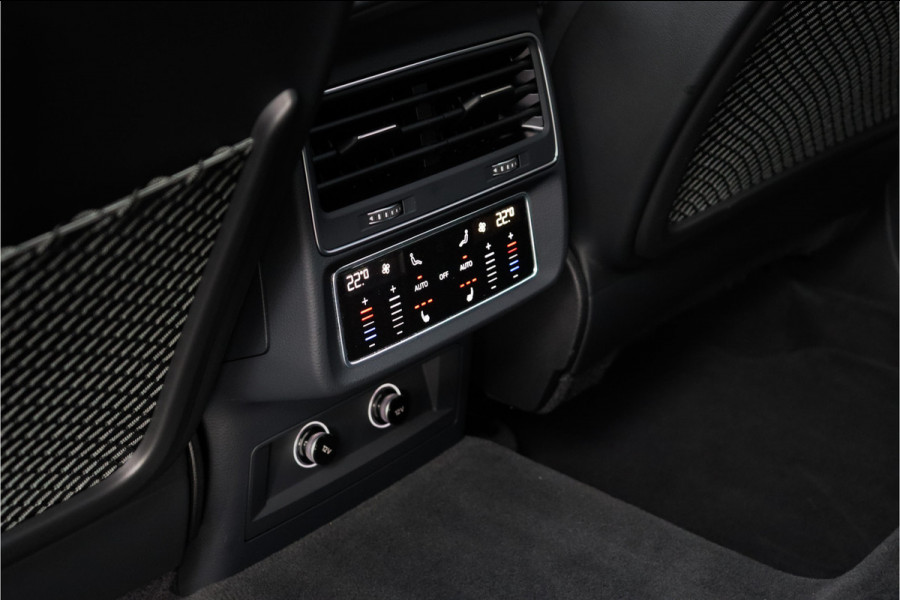 Audi RSQ8 4.0 Quattro **Ceramic/Dynamic plus/4WS/Night/ACC/360/HUD**