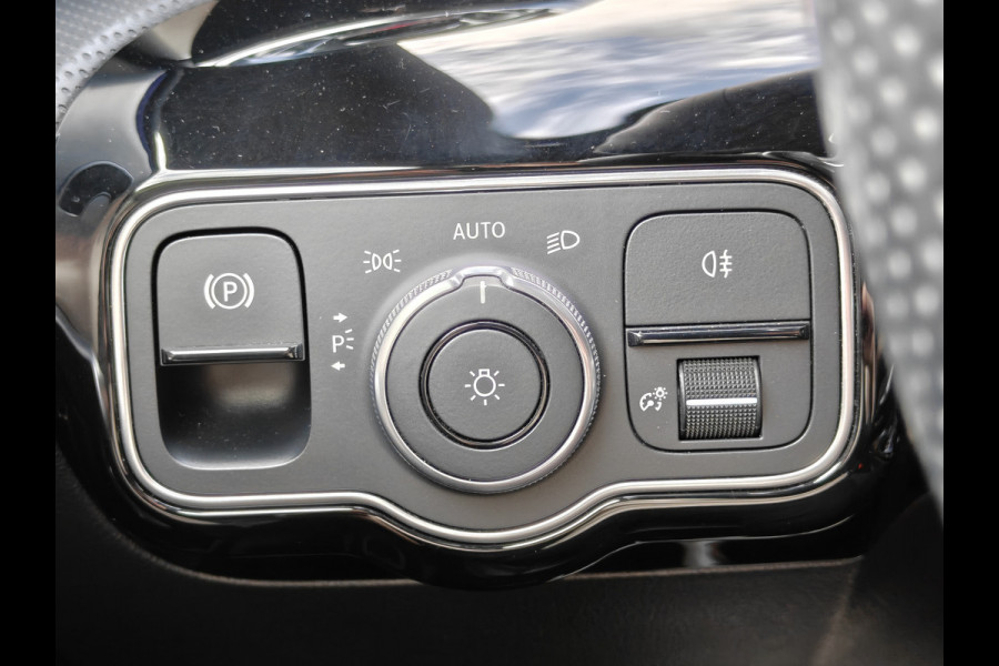 Mercedes-Benz CLA-Klasse 250 E Premium Plus / 360 Camera / Pano / Adap. Cruise. / Keyless /