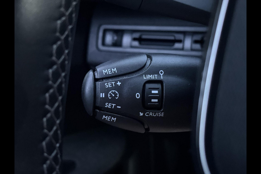 Peugeot 3008 1.2 PureTech Active ✓D-riem vv in 2023✓360° Camera✓Carplay✓Navi✓131pk✓Clima✓Cruise✓Trekhaak✓Dealer Onderhouden✓Bj 11-2019✓Lm velgen✓6 Bak✓Pdc✓N.A.P✓Apk tot 06-2027