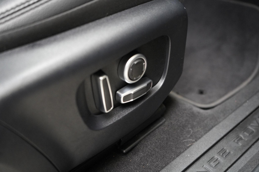 Land Rover Range Rover Evoque 1.5 P300e AWD R-Dynamic SE | SoH 91,5% | Navigatie | Carplay | Trekhaak | Lm velgen