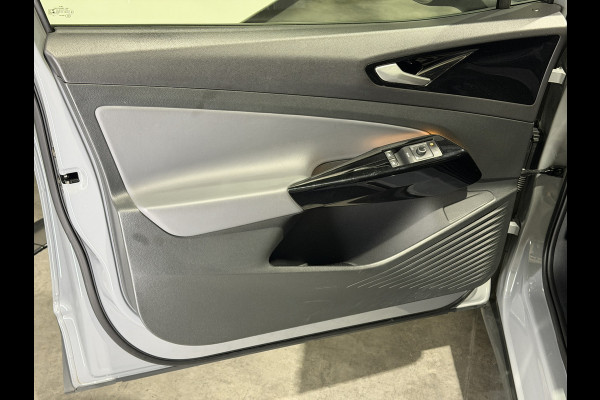 Volkswagen ID.4 City 52 kWh | ACC | Stoelen & Stuur Verwarmd | Apple Carplay / Android Auto