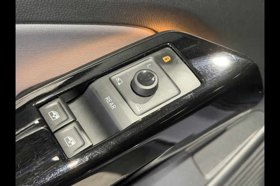Volkswagen ID.4 City 52 kWh | ACC | Stoelen & Stuur Verwarmd | Apple Carplay / Android Auto