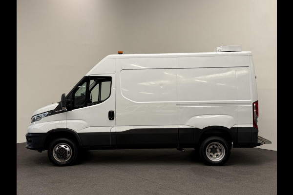 Iveco Daily 35C16V 2.3 352 L2H2 Automaat Dubbellucht Airco Cruise Control Parkeersensoren