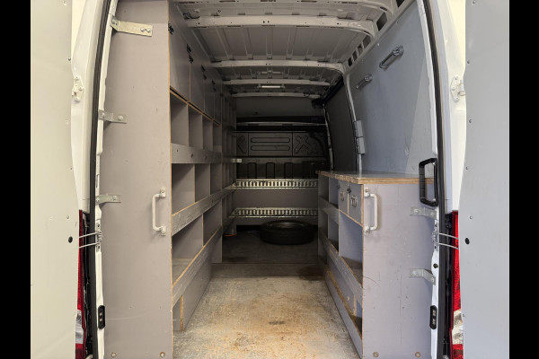 Iveco Daily 35C16V 2.3 352 L2H2 Automaat Dubbellucht Airco Cruise Control Parkeersensoren