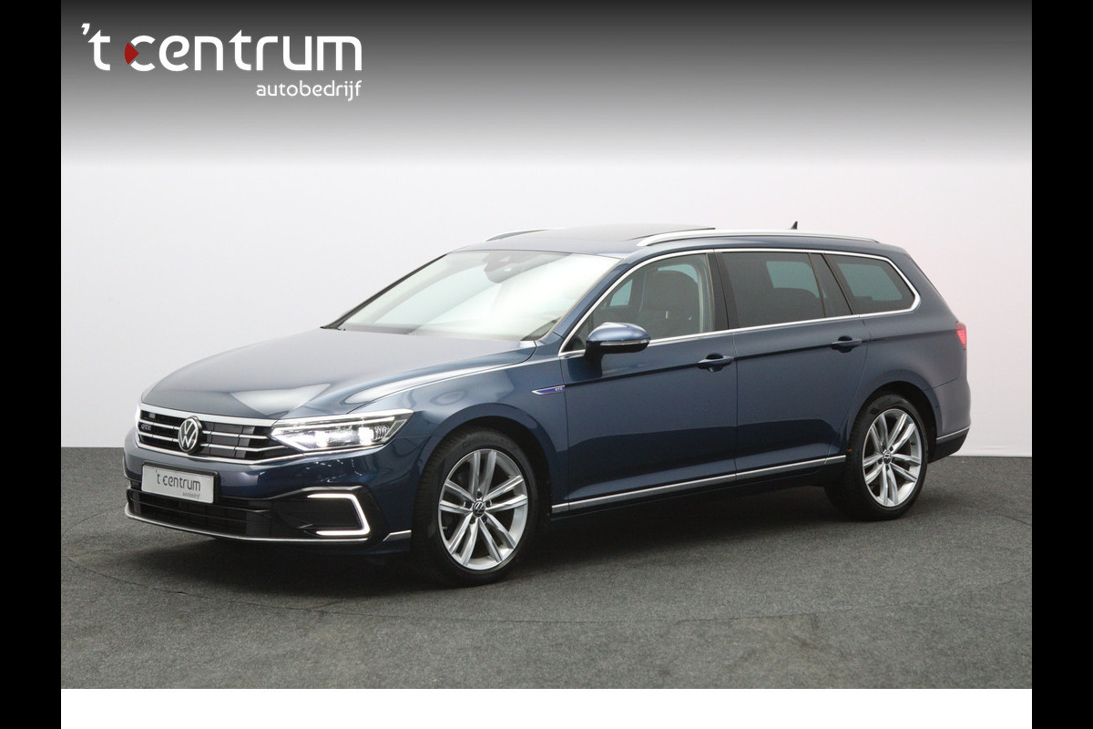 Volkswagen Passat Variant 218 PK 1.4 TSI PHEV GTE Business PHEV, Panoramadak, Trekhaak, Memory, Leder