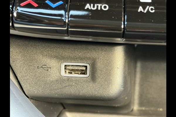 Fiat 500E Urban 42 kWh | Pack Style | Cruise control | Lane Assist | Apple Carplay/Android Auto