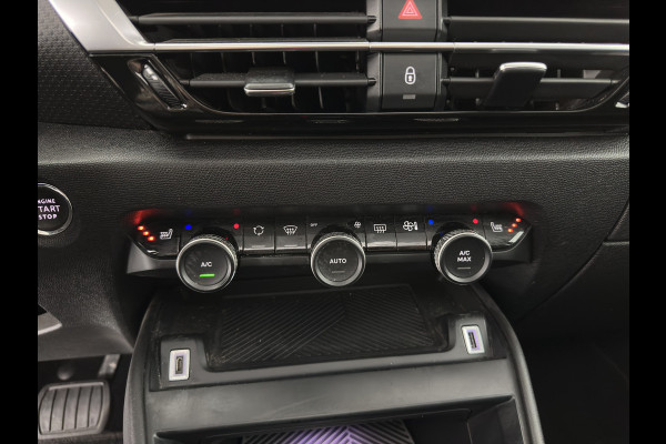 Citroën C4 1.2 Puretech Shine (INCL-BTW) *PANO |  LEATHER | FULL-LED | ADAPTIVE-CRUISE |  DIGI-COCKPIT | BLINDSPOT | SHIFTPADDLES | HEATED-COMFORTSEATS | ECC | LANE-ASSIST | KEYLESS | PDC | CRUISE | DAB | HEAD-UP | 18''AL