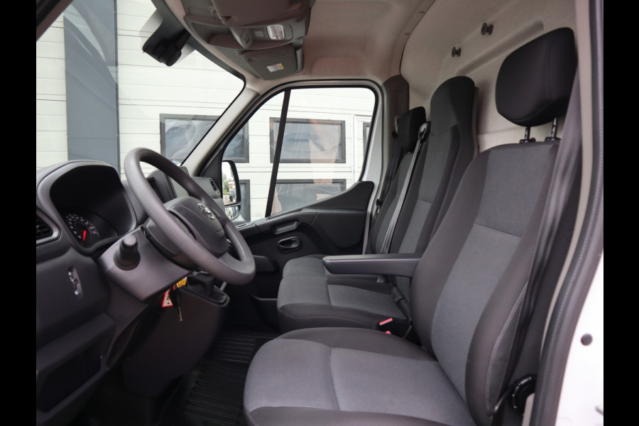 Renault Master 2.3 dCi 150pk Euro 6 - L2H2 - Imperiaal - Cruise - Camera - Airco
