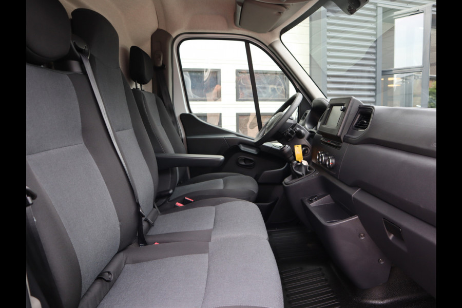 Renault Master 2.3 dCi 150pk Euro 6 - L2H2 - Imperiaal - Cruise - Camera - Airco