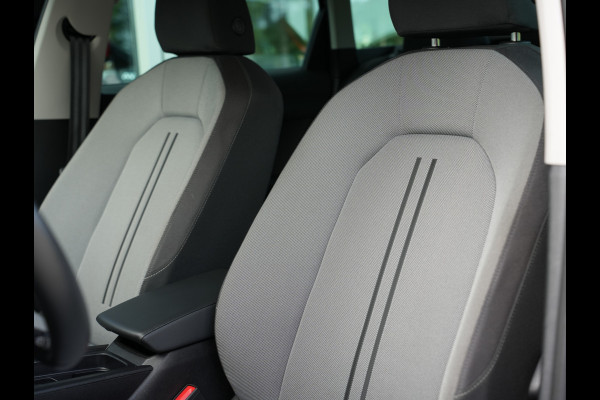 Seat Leon Sportstourer 1.0 eTSI Style Business Intense | Cruise control adaptief | Apple Carplay/Android Auto | Achteruitrijcamera |