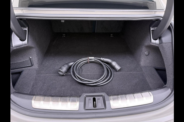 Porsche Taycan Turbo 93 kWh SOH 91% | SPORT CHRONO | HEAD-UP | CARBON PAKKET | ALCANTARA STOELEN + HEMEL | DUAL SCHERM | PSCB KERAMISCH GECOATE REMMEN | BURMESTER PREMIUM AUDIO | STOELVERWARMING + STUURWIELVERWARMING | STOELVENTILATIE | MEMORY SEATS | PORSCHE DEALER ONDERHOUDEN | 360° CAMERA | VERKEERT IN NIEUWSTAAT | ALL-IN PRIJS | 12 MAANDEN BOVAG GARANTIE