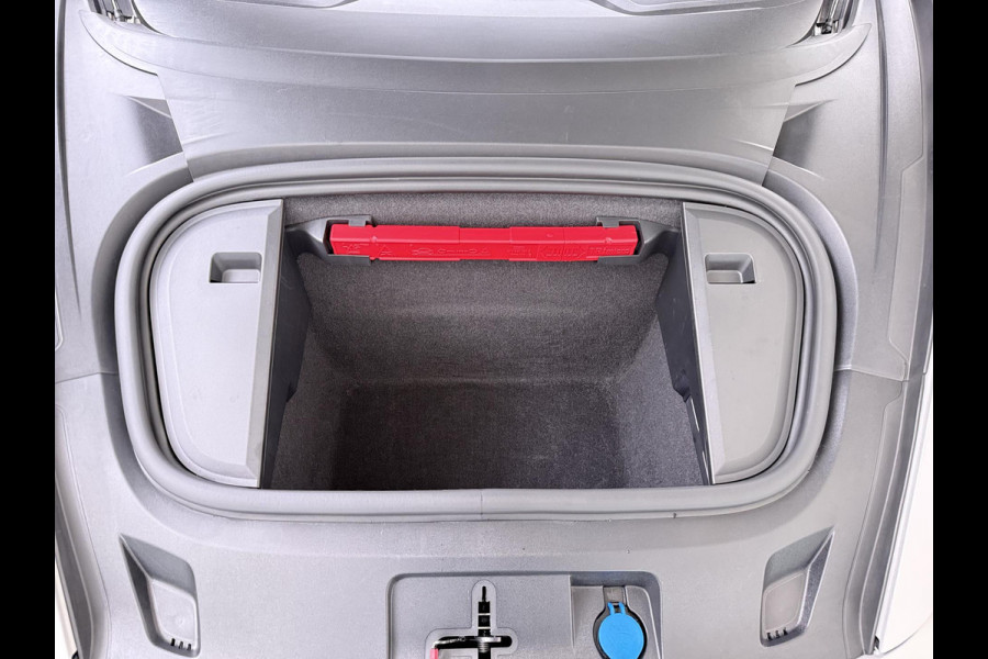 Porsche Taycan Turbo 93 kWh SOH 91% | SPORT CHRONO | HEAD-UP | CARBON PAKKET | ALCANTARA STOELEN + HEMEL | DUAL SCHERM | PSCB KERAMISCH GECOATE REMMEN | BURMESTER PREMIUM AUDIO | STOELVERWARMING + STUURWIELVERWARMING | STOELVENTILATIE | MEMORY SEATS | PORSCHE DEALER ONDERHOUDEN | 360° CAMERA | VERKEERT IN NIEUWSTAAT | ALL-IN PRIJS | 12 MAANDEN BOVAG GARANTIE