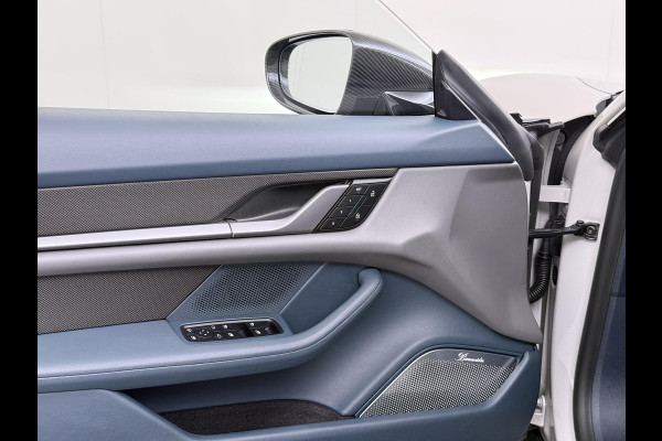 Porsche Taycan Turbo 93 kWh SOH 91% | SPORT CHRONO | HEAD-UP | CARBON PAKKET | ALCANTARA STOELEN + HEMEL | DUAL SCHERM | PSCB KERAMISCH GECOATE REMMEN | BURMESTER PREMIUM AUDIO | STOELVERWARMING + STUURWIELVERWARMING | STOELVENTILATIE | MEMORY SEATS | PORSCHE DEALER ONDERHOUDEN | 360° CAMERA | VERKEERT IN NIEUWSTAAT | ALL-IN PRIJS | 12 MAANDEN BOVAG GARANTIE