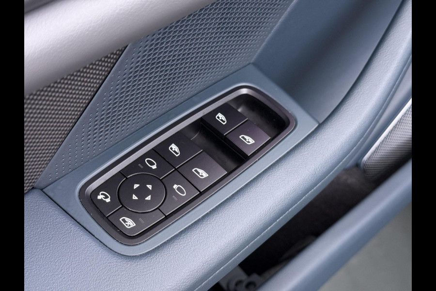 Porsche Taycan Turbo 93 kWh SOH 91% | SPORT CHRONO | HEAD-UP | CARBON PAKKET | ALCANTARA STOELEN + HEMEL | DUAL SCHERM | PSCB KERAMISCH GECOATE REMMEN | BURMESTER PREMIUM AUDIO | STOELVERWARMING + STUURWIELVERWARMING | STOELVENTILATIE | MEMORY SEATS | PORSCHE DEALER ONDERHOUDEN | 360° CAMERA | VERKEERT IN NIEUWSTAAT | ALL-IN PRIJS | 12 MAANDEN BOVAG GARANTIE