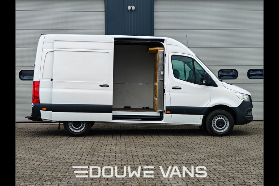 Mercedes-Benz Sprinter 317 L2H2 Automaat Distronic Trekhaak Omvormer Navi