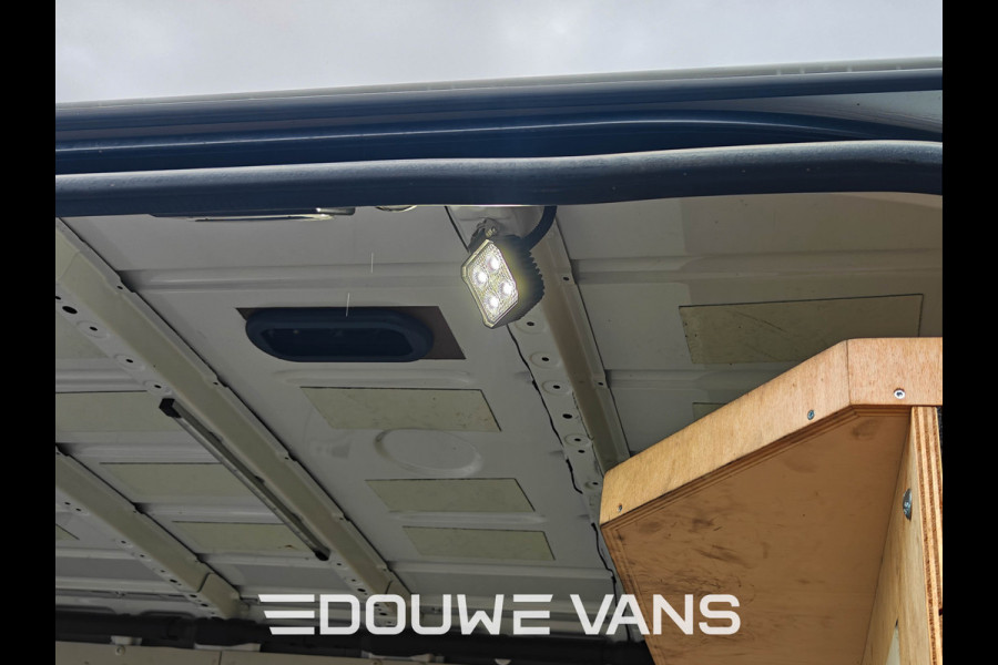 Mercedes-Benz Sprinter 317 L2H2 Automaat Distronic Trekhaak Omvormer Navi