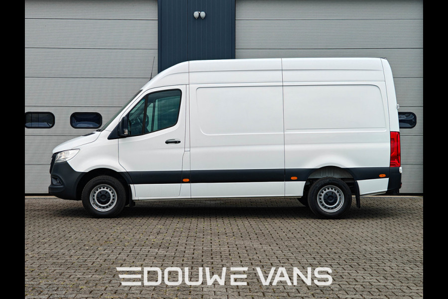 Mercedes-Benz Sprinter 317 L2H2 Automaat Distronic Trekhaak MBUX Omvormer Navi