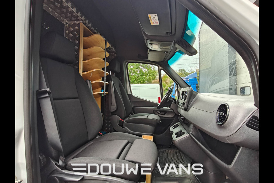 Mercedes-Benz Sprinter 317 L2H2 Automaat Distronic Trekhaak MBUX Omvormer Navi
