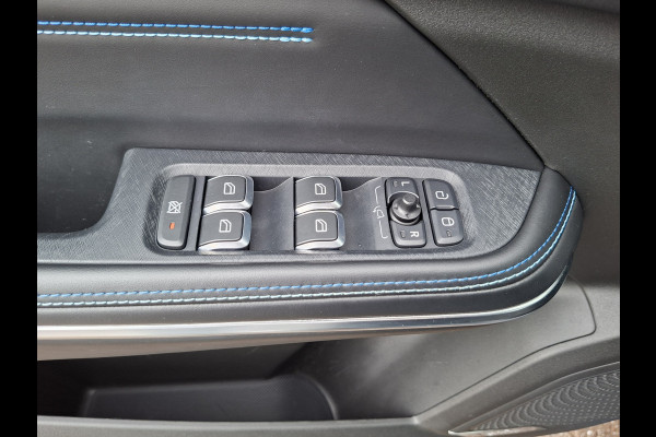 Lynk & Co 01 15x Op voorraad1.5 PHEV 262PK Adapt.Cruise 360° Cam Carplay Plug-in Stoelverw Vol opties!