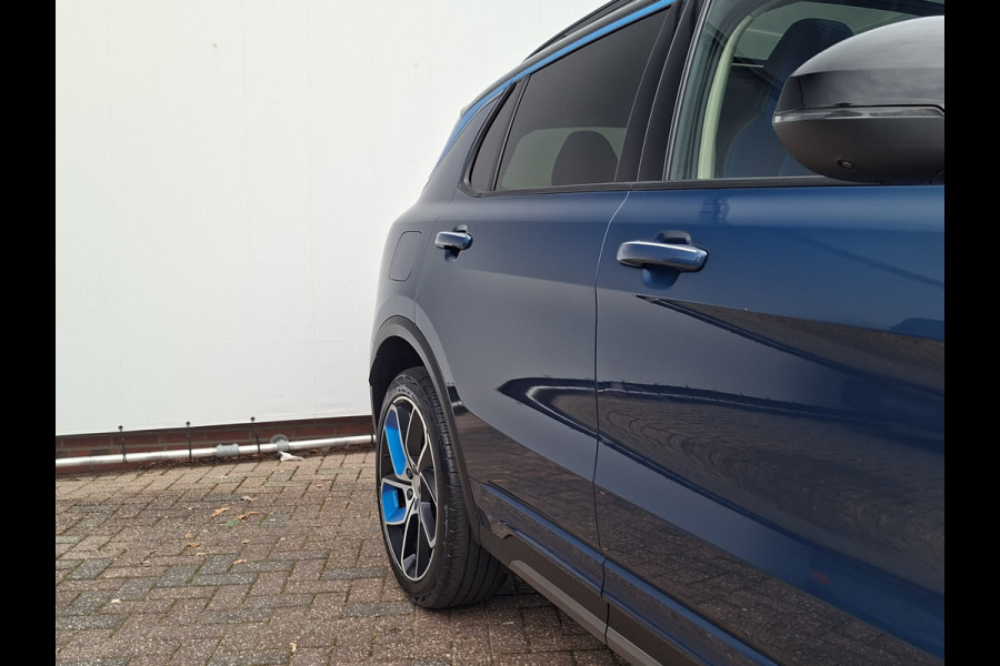 Lynk & Co 01 15x Op voorraad1.5 PHEV 262PK Adapt.Cruise 360° Cam Carplay Plug-in Stoelverw Vol opties!