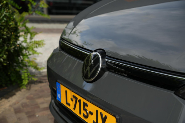 Volkswagen Golf 1.5 eTSI 150PK DSG Life Business
