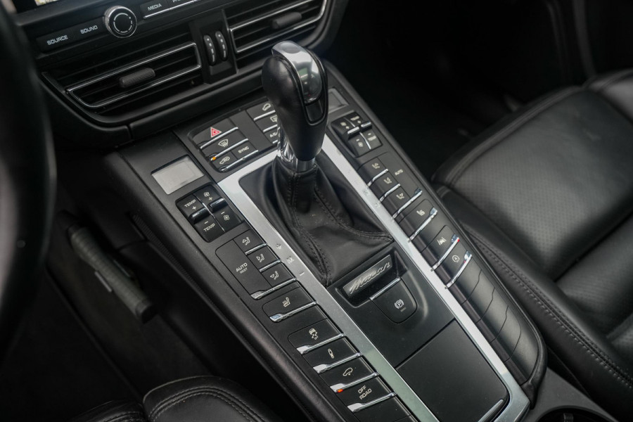 Porsche Macan 3.0 S 354PK Panoramadak Facelift Model Sportchrono BOSE Adapt. Cruise Origineel NL