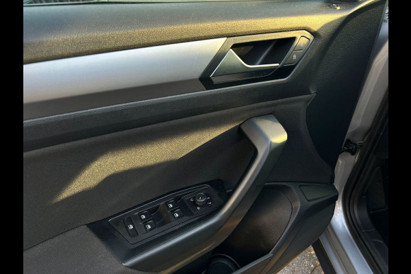 Volkswagen T-Roc 1.5 TSI Life Business