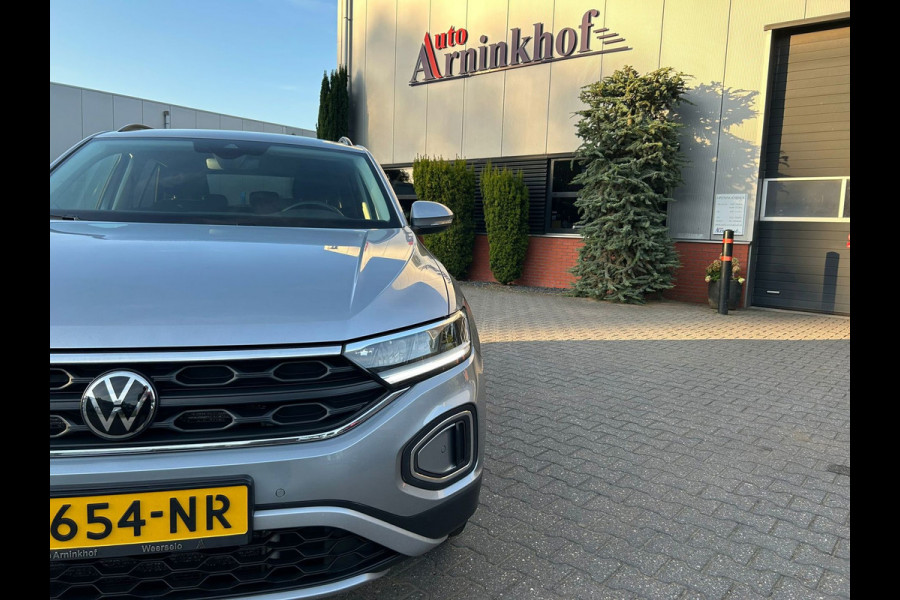 Volkswagen T-Roc 1.5 TSI Life Business