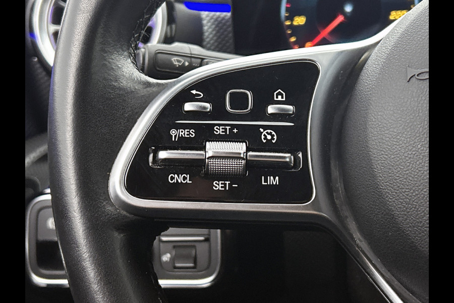 Mercedes-Benz A-Klasse 250 e Business Solution AMG Limited | AMG-Line exterieur | Achteruitrijcamera | Sfeerverlichting | Stoelverwarming |Trekhaak | NIghtpakket | 24 Maanden Mercedes-Benz Certified Garantie
