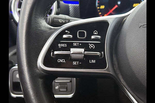 Mercedes-Benz A-Klasse 250 e Business Solution AMG Limited | AMG-Line exterieur | Achteruitrijcamera | Sfeerverlichting | Stoelverwarming |Trekhaak | NIghtpakket | 24 Maanden Mercedes-Benz Certified Garantie