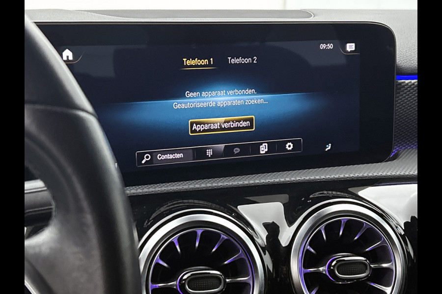 Mercedes-Benz A-Klasse 250 e Business Solution AMG Limited | AMG-Line exterieur | Achteruitrijcamera | Sfeerverlichting | Stoelverwarming |Trekhaak | NIghtpakket | 24 Maanden Mercedes-Benz Certified Garantie