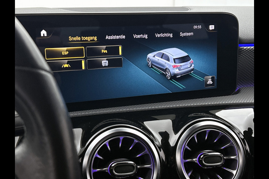 Mercedes-Benz A-Klasse 250 e Business Solution AMG Limited | AMG-Line exterieur | Achteruitrijcamera | Sfeerverlichting | Stoelverwarming |Trekhaak | NIghtpakket | 24 Maanden Mercedes-Benz Certified Garantie