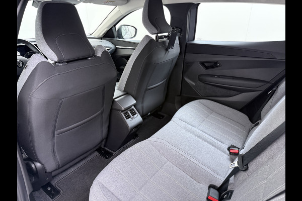 Renault Mégane E-Tech EV60 Warmtepomp Optimum Stoel+Stuurverwarming Adap.Cruise Google®-Maps Navi Camera Ecc Optimum Charge Business Ed. Evolut Keyless Apple Carplay/Android Auto Bluetooth LMV Led Pdc Isofix Lane Assist Regen-Lichtsensor Dealeronderhouden Origineel Nederlandse Auto
