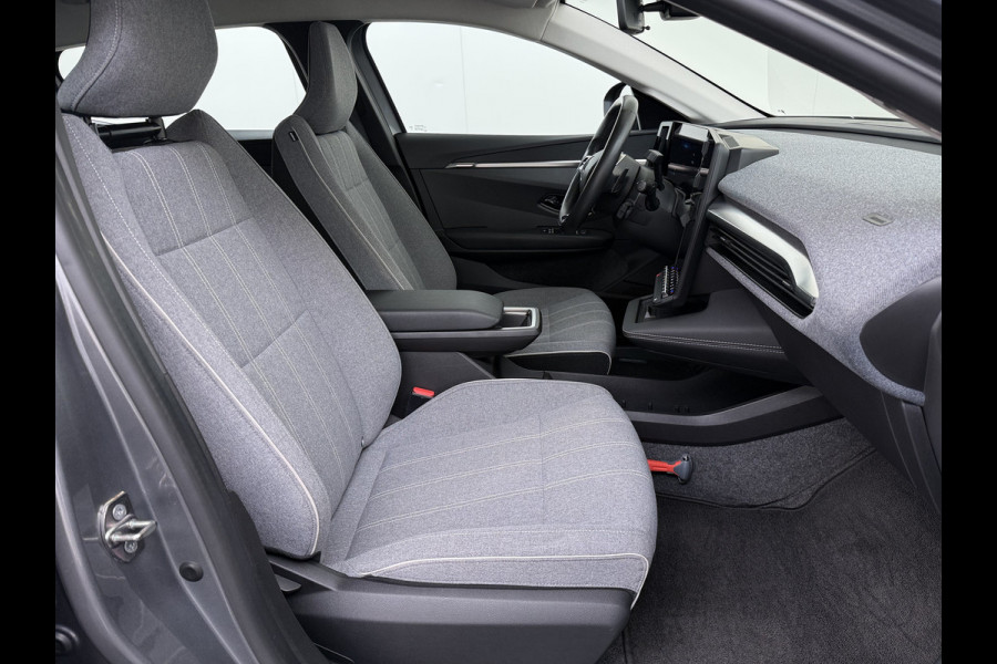 Renault Mégane E-Tech EV60 Warmtepomp Optimum Stoel+Stuurverwarming Adap.Cruise Google®-Maps Navi Camera Ecc Optimum Charge Business Ed. Evolut Keyless Apple Carplay/Android Auto Bluetooth LMV Led Pdc Isofix Lane Assist Regen-Lichtsensor Dealeronderhouden Origineel Nederlandse Auto