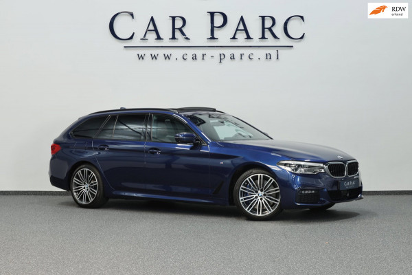 BMW 5 Serie Touring 540i xDrive M-Sport LED/VIRTUAL/SFEER/PANO/LEER+S.VERWARMING+MEMORY/19" LMV/360/ACC/ECC/12 MND GARANTIE!