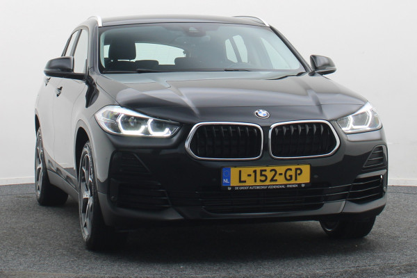 BMW X2 xDrive20i High Executive LED, Camera, Trekhaak, Navigatie, Climate, 18"