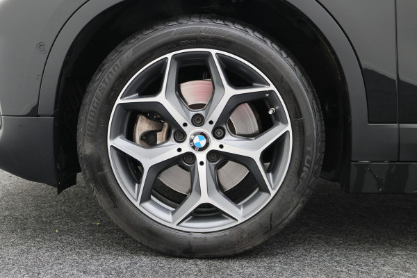 BMW X2 xDrive20i High Executive LED, Camera, Trekhaak, Navigatie, Climate, 18"
